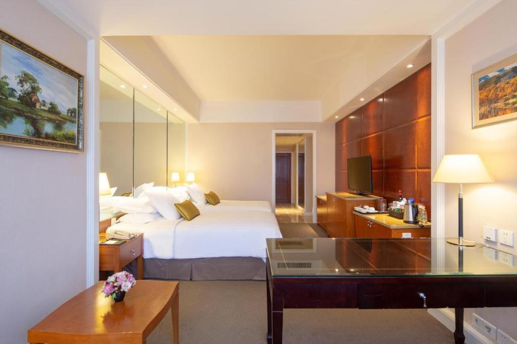 Kai Wah Plaza International Hotel Kunming Exterior photo