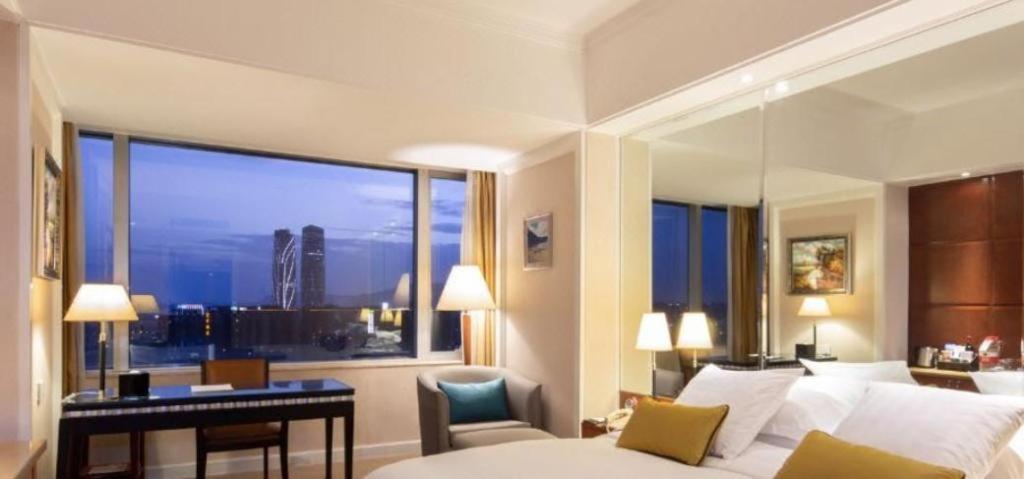 Kai Wah Plaza International Hotel Kunming Exterior photo