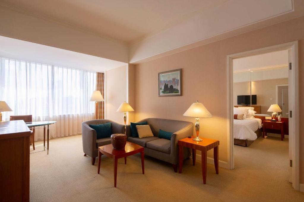 Kai Wah Plaza International Hotel Kunming Exterior photo