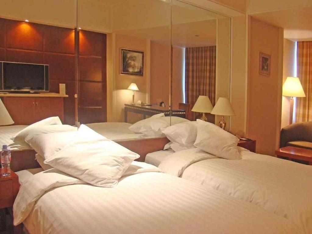 Kai Wah Plaza International Hotel Kunming Exterior photo